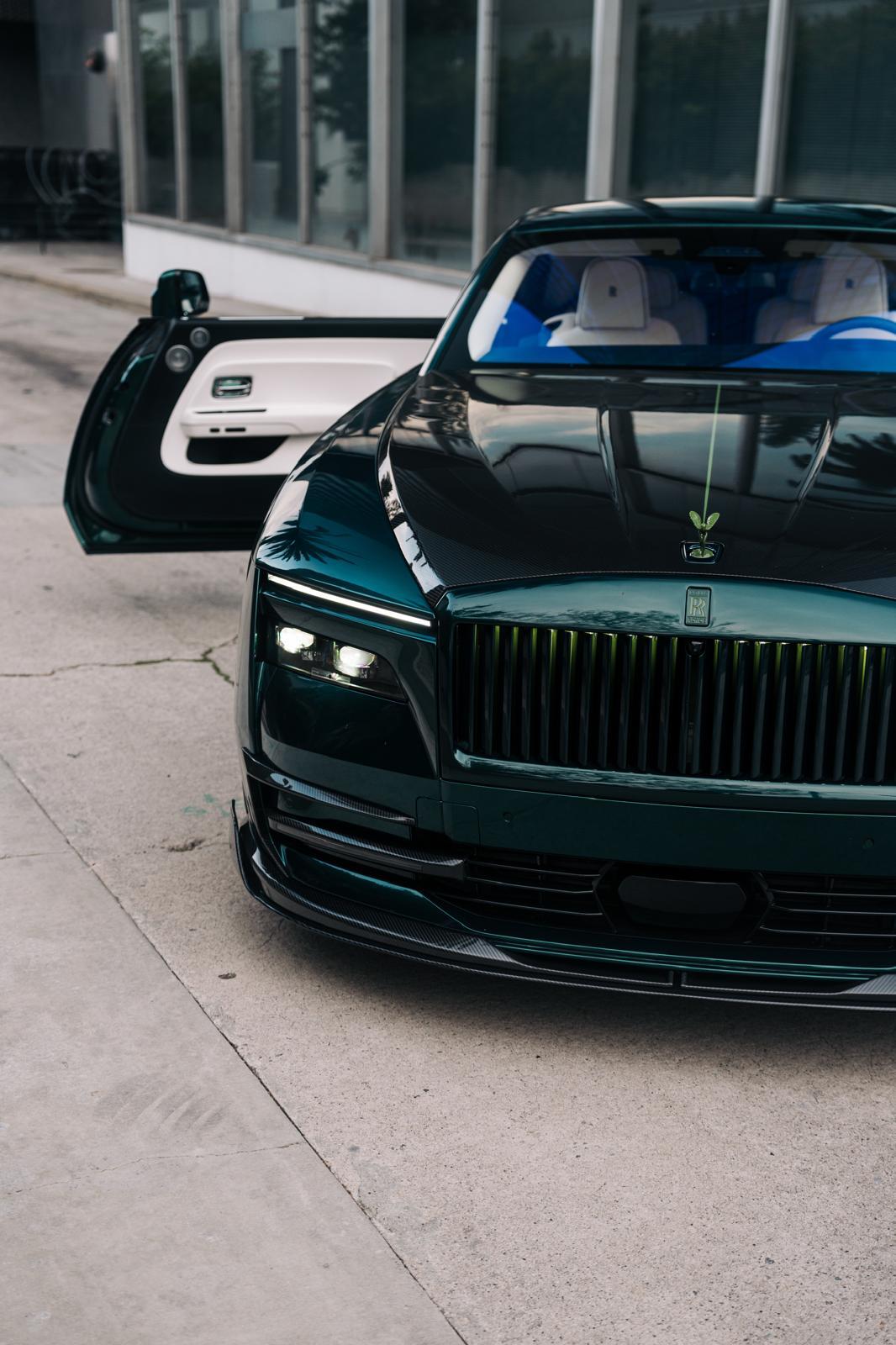 Individuell veredelter Rolls-Royce mit exklusiver Lackierung